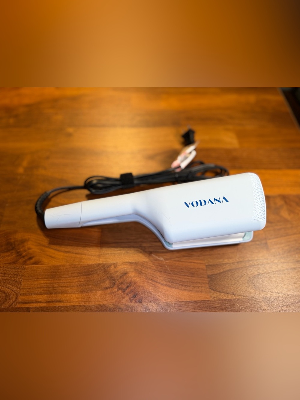 VODANA Creamy Blue Triple Flow Hair Waver 1.6"  **NEVER USED**